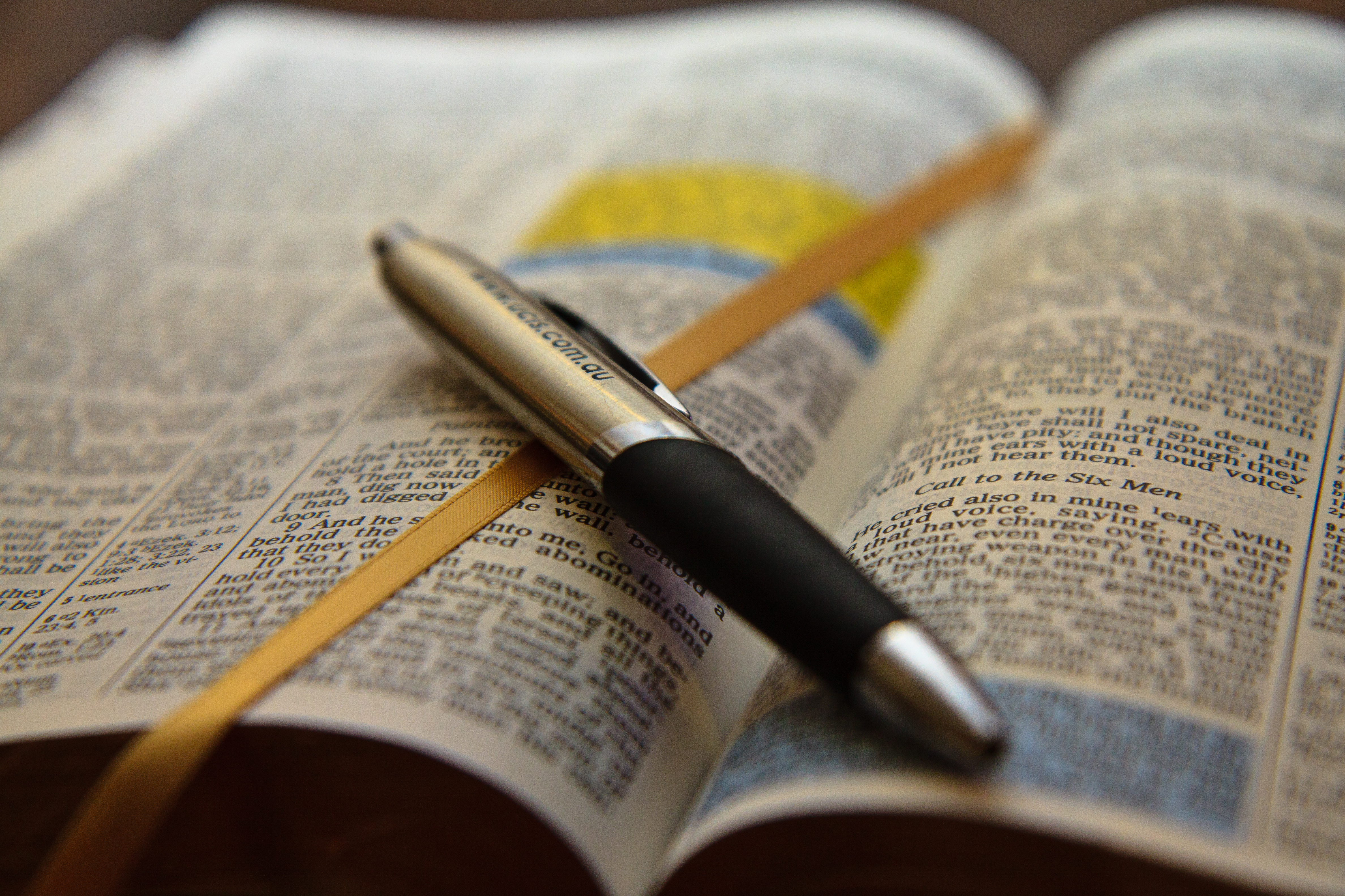 christian-blogger-author-bible
