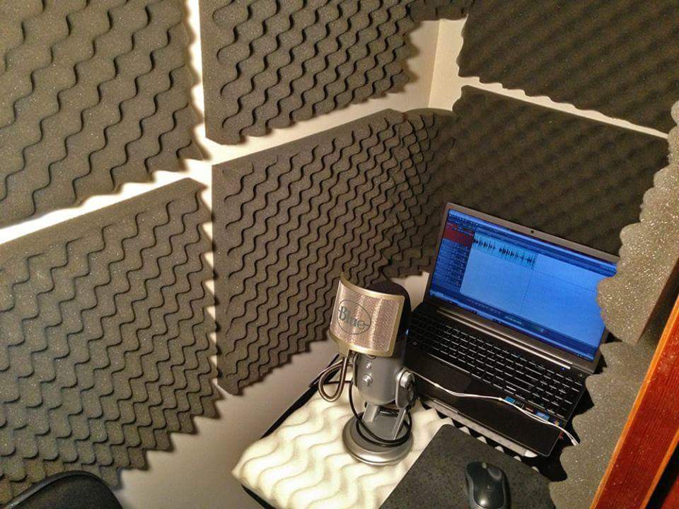 scott-roberts-voiceover-recording-closet