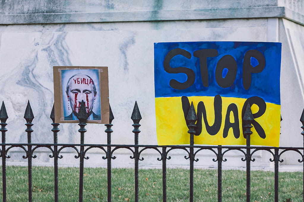 we-dont-war-with-man